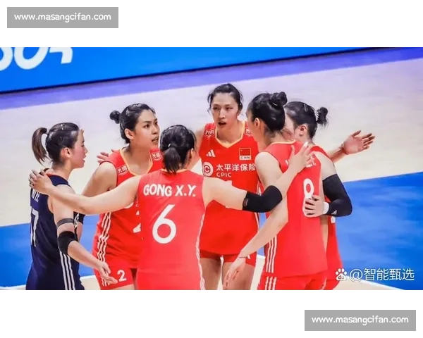 今晚女排激战正酣 中国队迎战强敌 力争延续连胜势头 打造全新辉煌