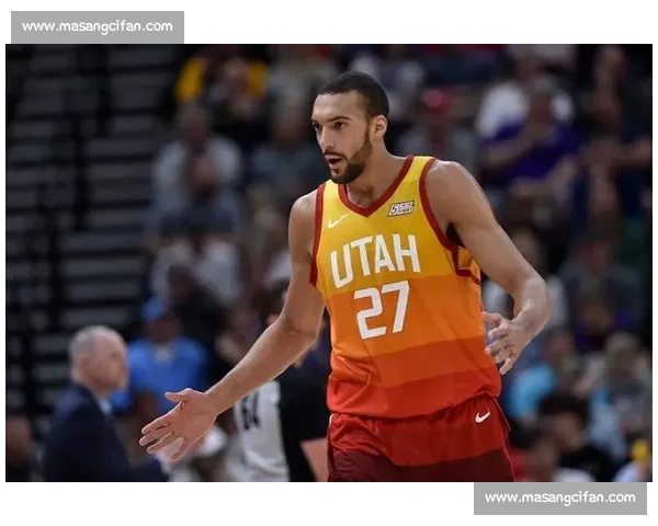 布赖顿迎战劲敌 展现坚韧防守与快速反击 赛季最佳表现引人瞩目