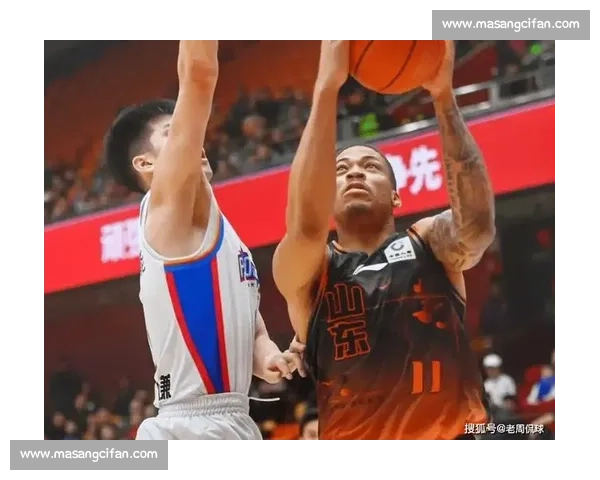 山东男篮今日赛事精彩纷呈直播全程报道球队实力与对手争锋